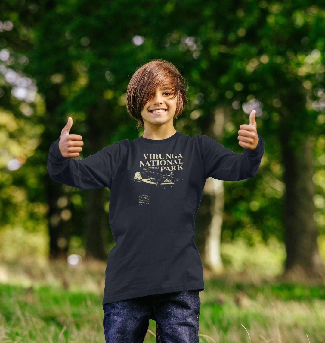 A Kid wearing a Black Virunga Pilot Kids Long Sleeve 