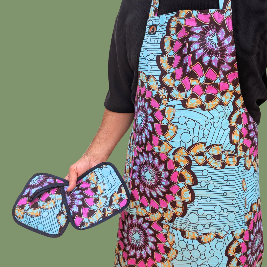Tablier et gants de cuisine Kitenge – bleu et rose